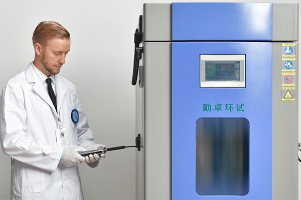 温湿度气候箱